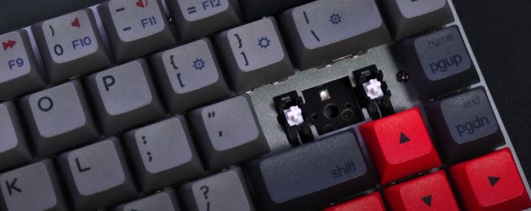 This keyboard uses a Plate Mount Screw-in Stabilizer
