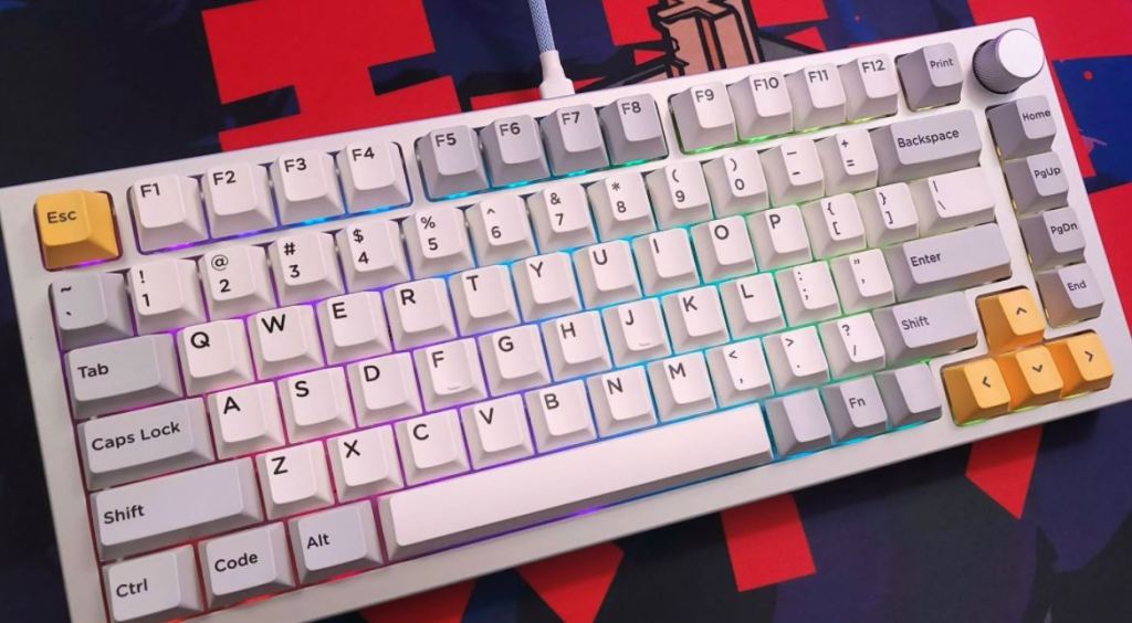GMMK PRO 75% Keyboard: Another Best 75% Hot-Swappable Custom Keyboard