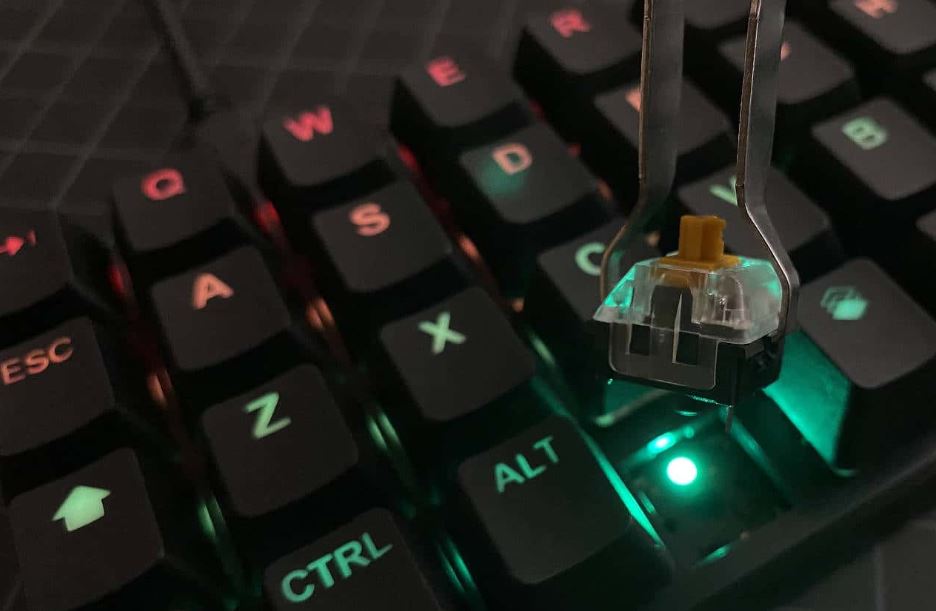 Replacing your Old Mechanical Keyboard Switches