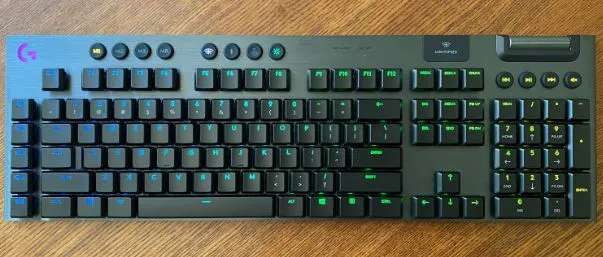 Logitech G915: Best Full Sized wireless Keyboard