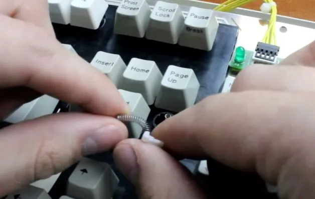 How Do Buckling Spring Keyboards Work?